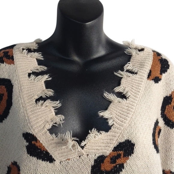 MIracle Distressed Sweater  Women's Brown/Black/Cream Leopard Print Sz M/L NWOT - Picture 3 of 8